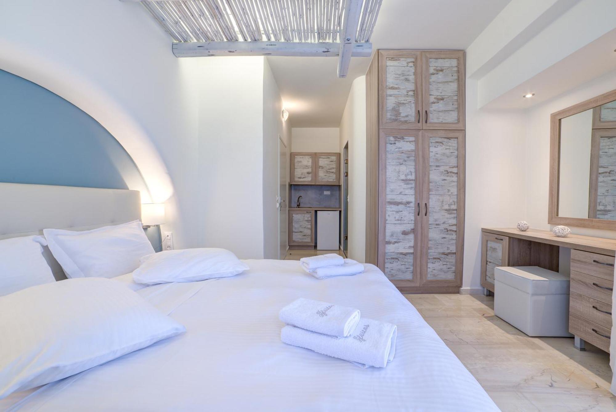 Ifestos Villa Fira  Pokoj fotografie